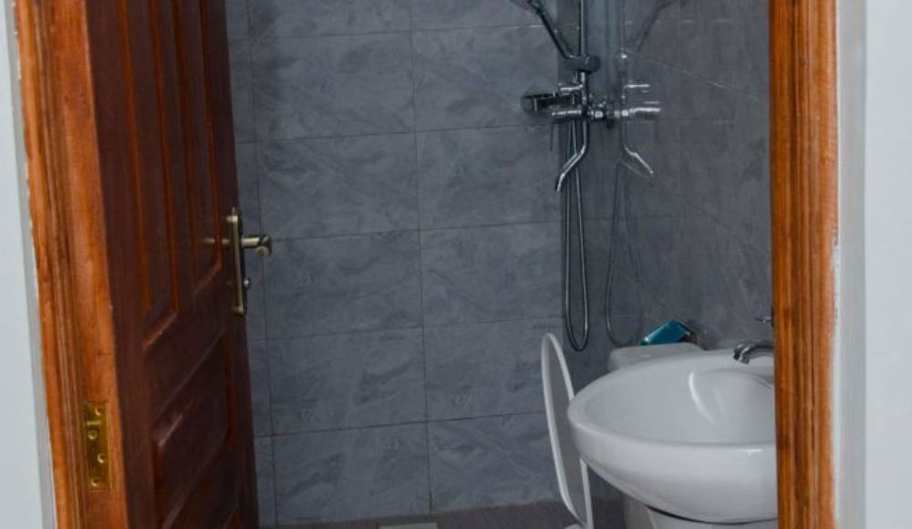 Lavender Properties 3 Bedroom Bungalow 5