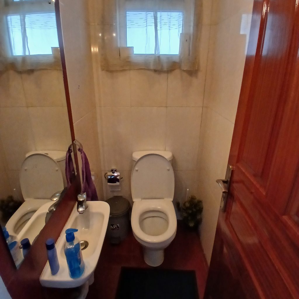 Zahra Villa 4 Bedroom Townhouse for sale guest cloak room