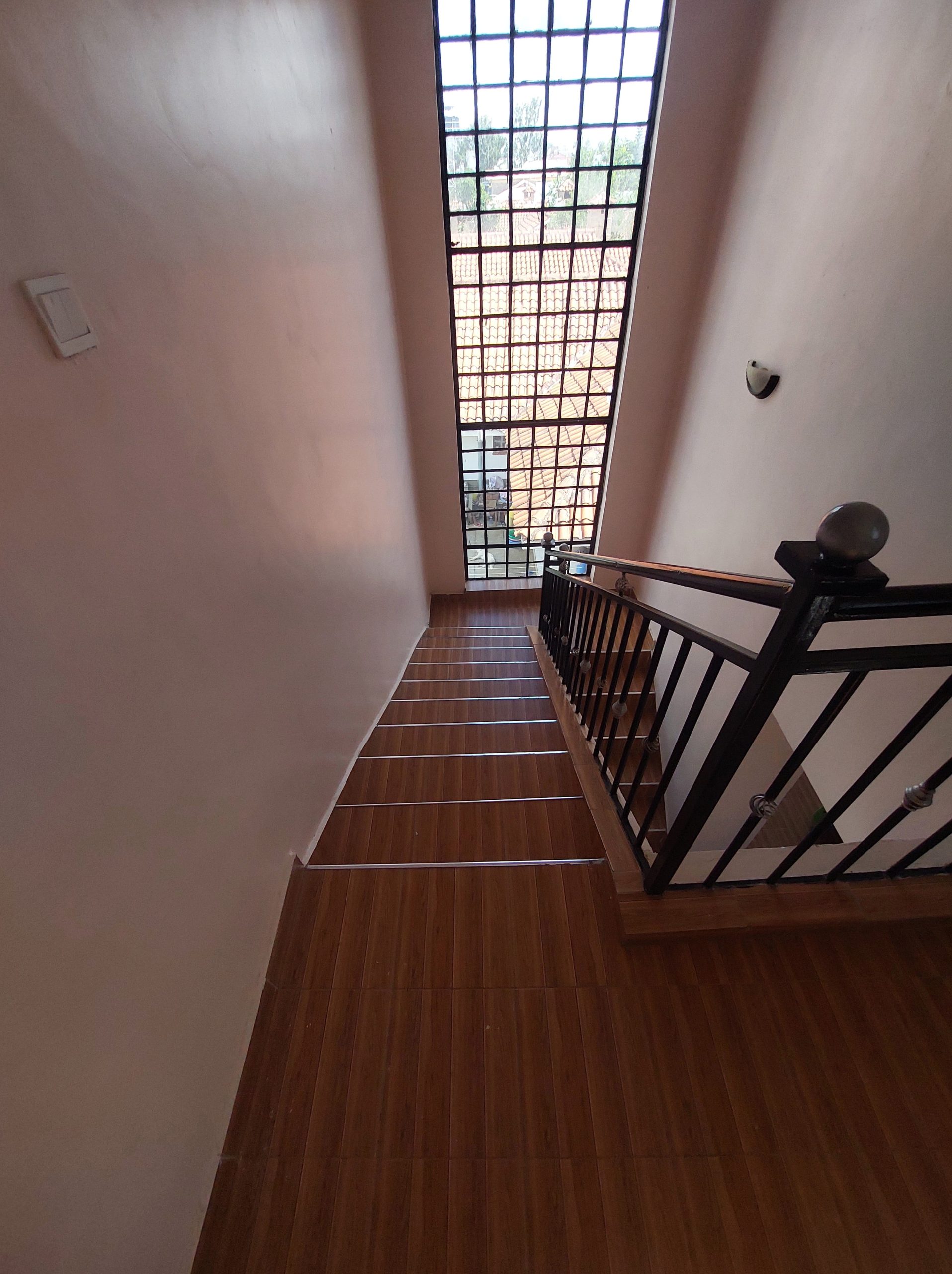 20250522_104228-min